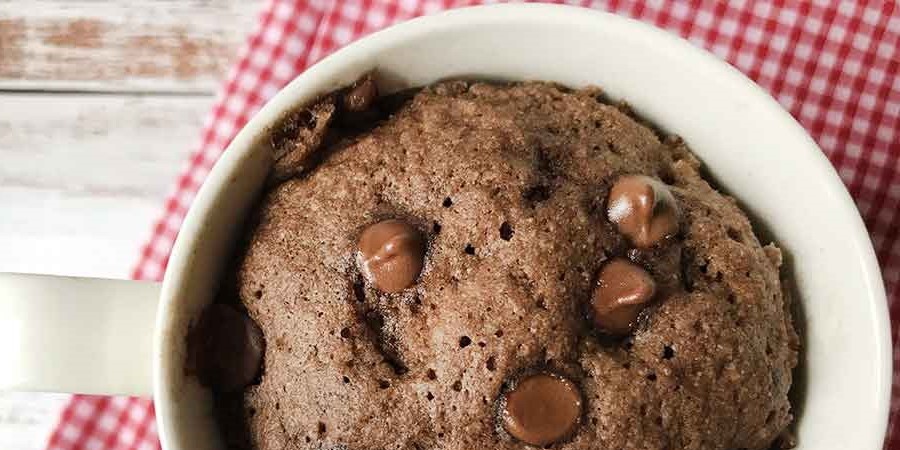 Simple Keto Mug Cake: Chocolate Flavor in a Minute